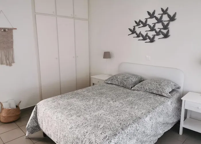 Nostalgia Apts * Lemesos