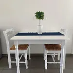 Nostalgia Apts Apartman *