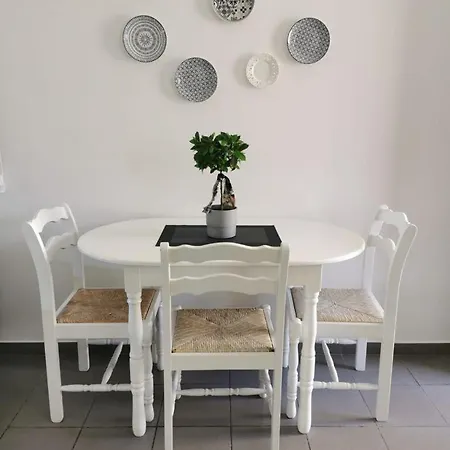 Nostalgia Apts Appartement