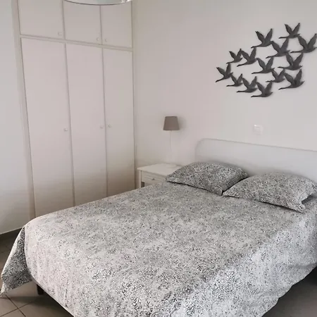 Nostalgia Apts * Λεμεσός